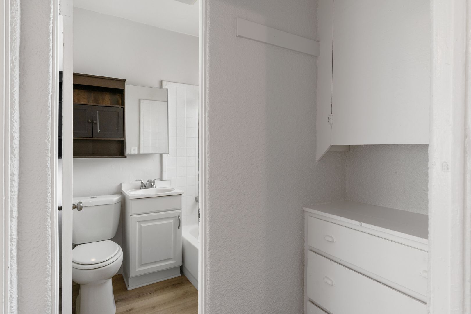 Building Photo - 2652 E 15th St