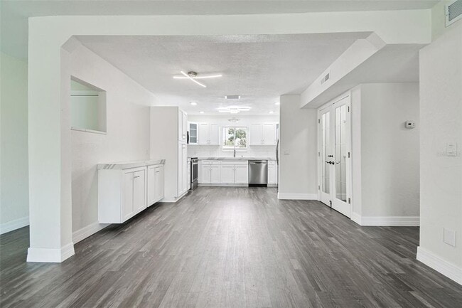 Building Photo - 4036 Cortez Dr
