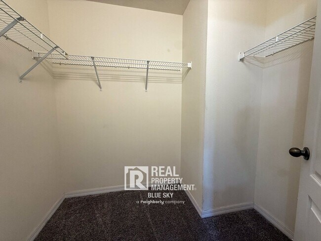 Building Photo - 7624 Red Mill Cir