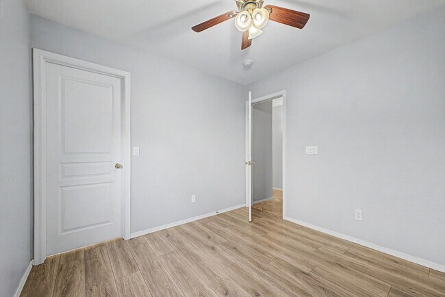 Building Photo - 4161 S Luiseno Blvd