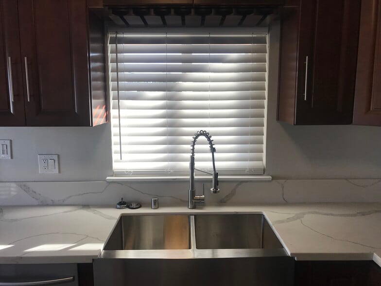 Building Photo - 1742 W 83rd St