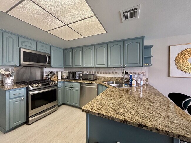 Building Photo - 9135 San Ambrosio Dr