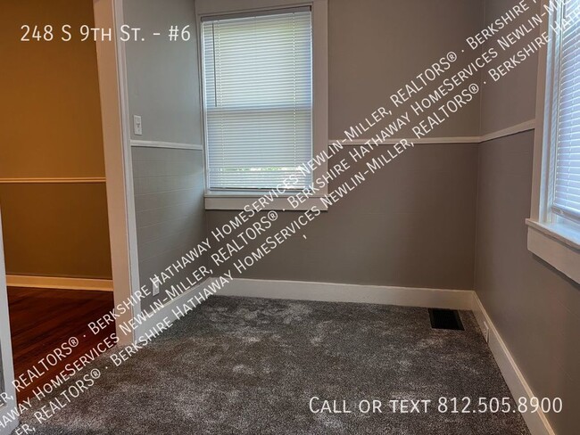 Building Photo - 2 Bedroom with All Utilities included Clos...