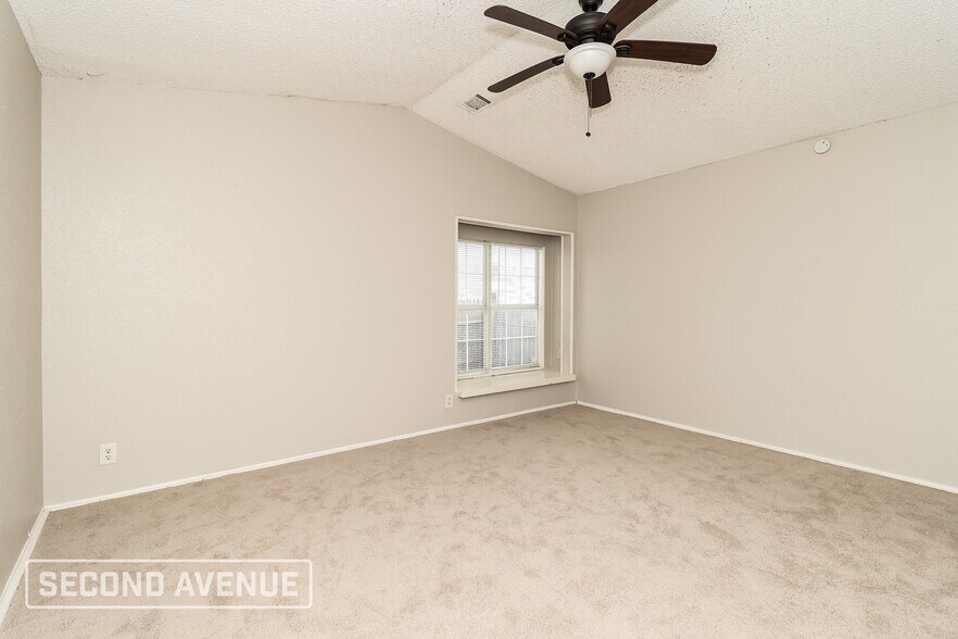 Building Photo - 127 Woodhill St