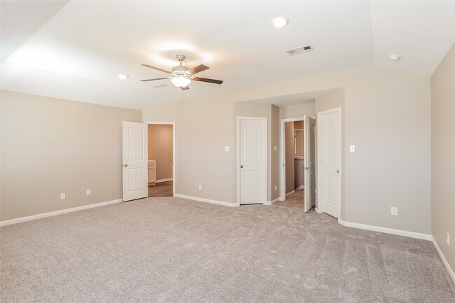 Building Photo - 26119 Hals Dr