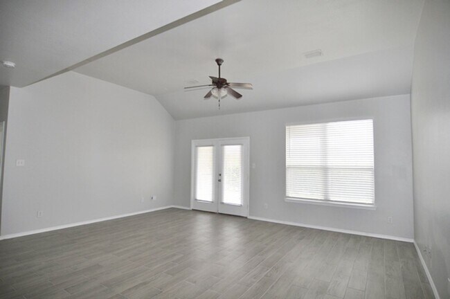 Building Photo - 9020 Brook Hill Ln