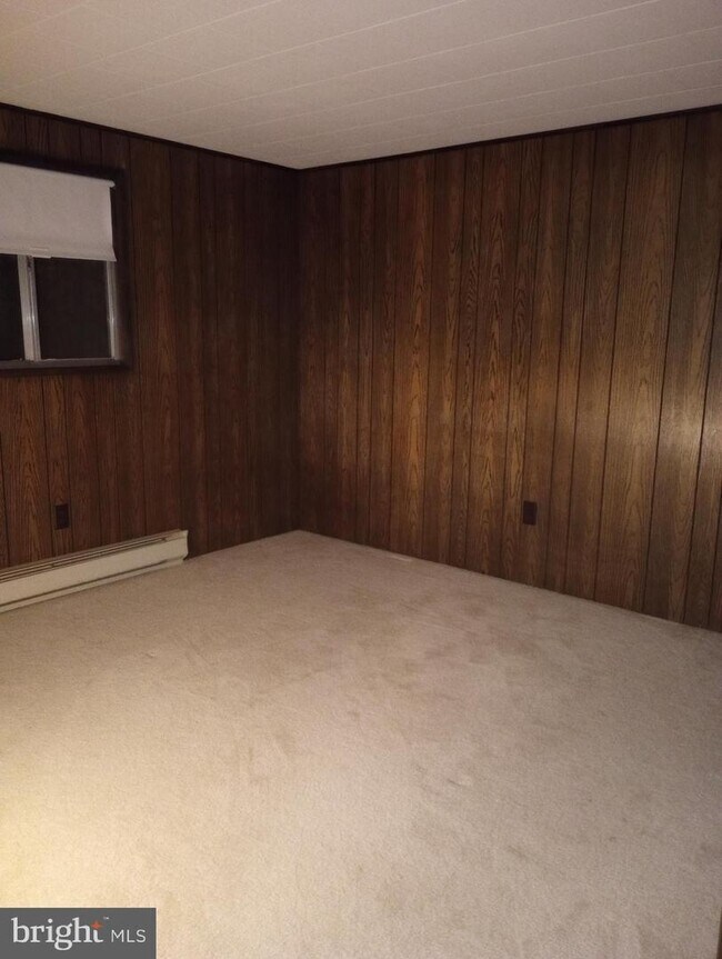 Building Photo - 131 Outer Dr