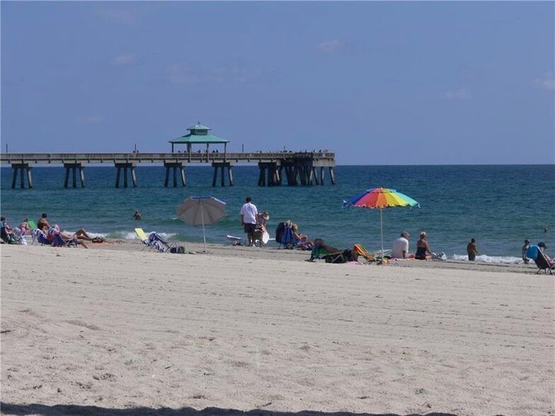 International Fishing Pier Deerfield - 123 Deer Creek Blvd