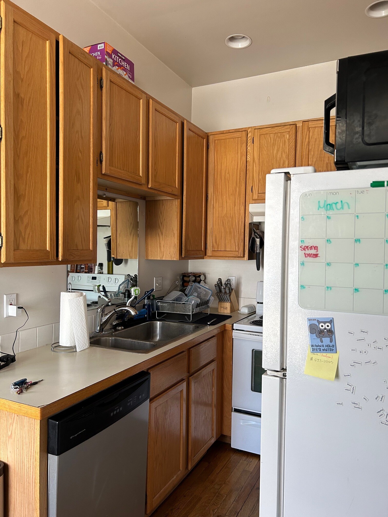 Building Photo - 601 Mathews St