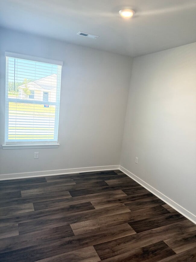 Building Photo - 600 Trotter Ridge Rd