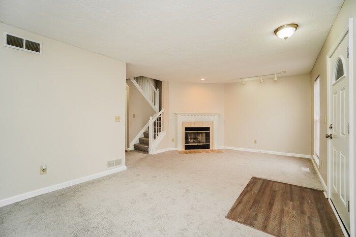 Building Photo - 1449 Pepper Ln