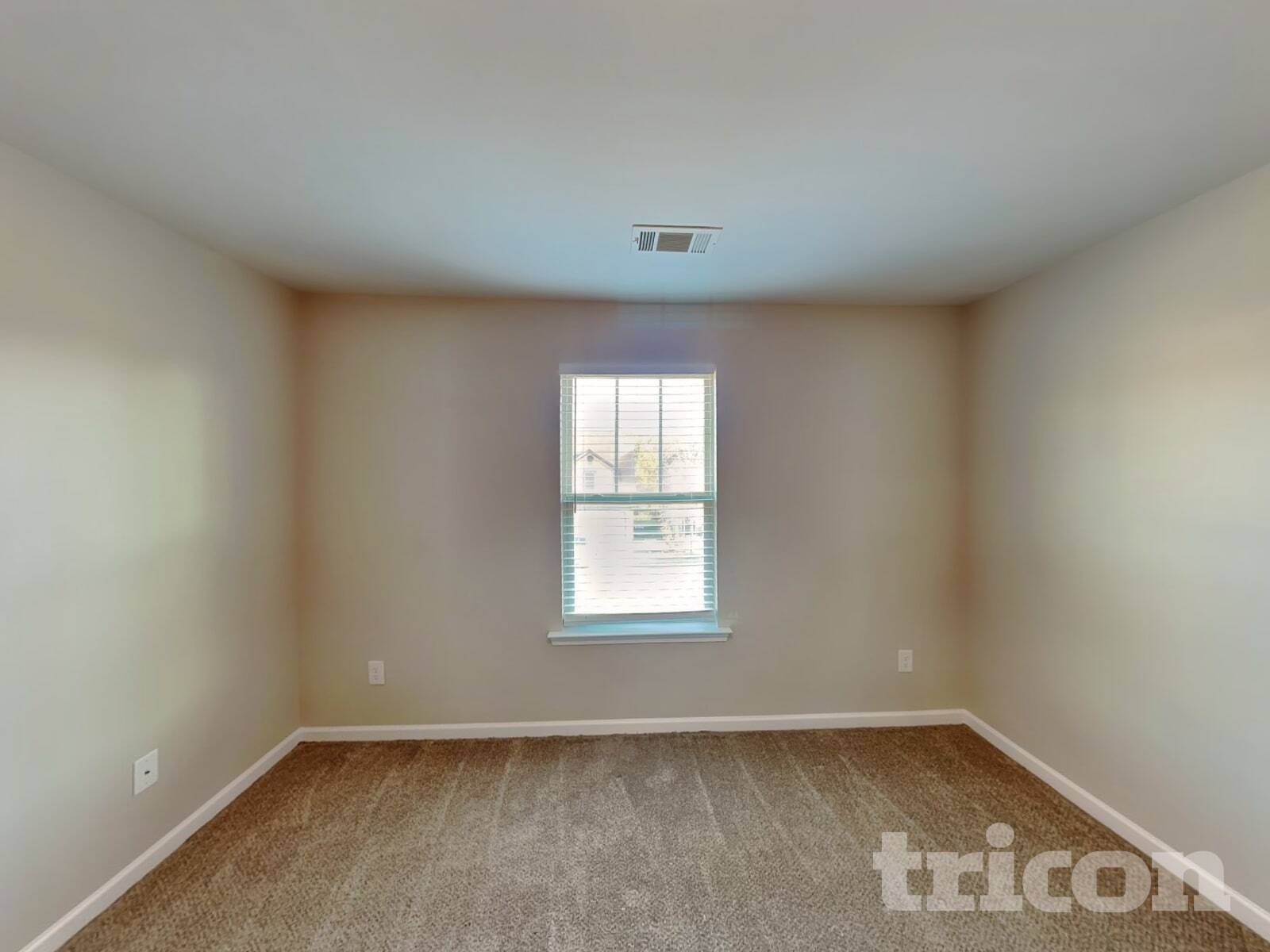 Building Photo - 498 Kirkland Dr