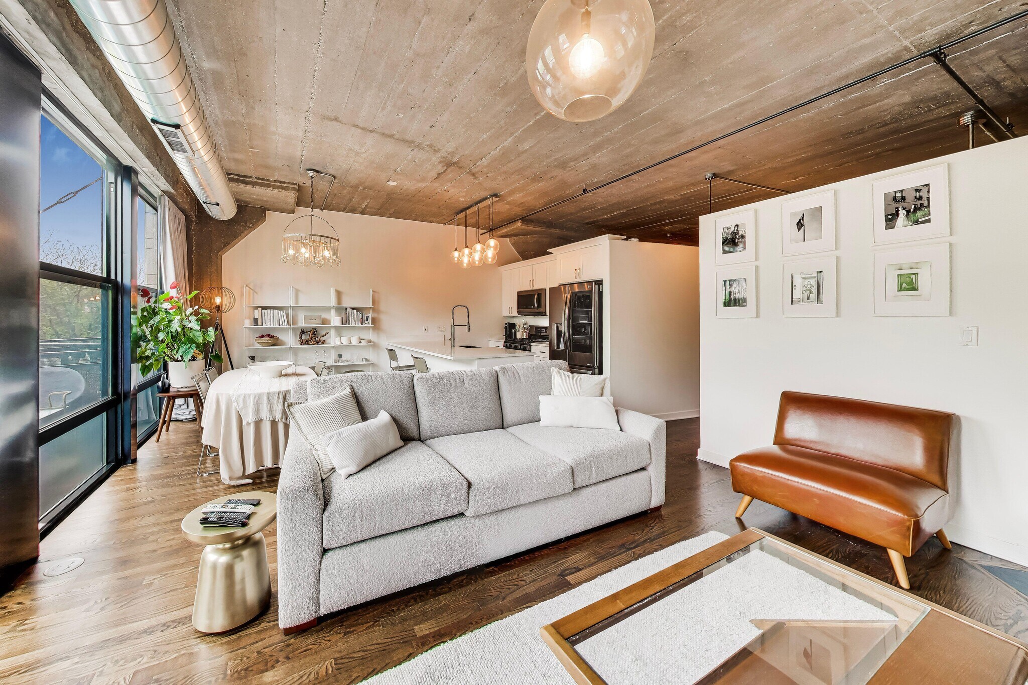 Building Photo - 1111 W 15th St