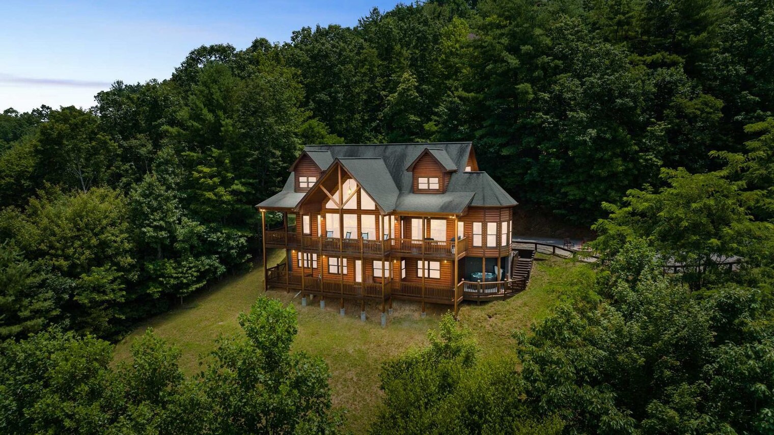 Building Photo - 121 Pontoosuc Dr