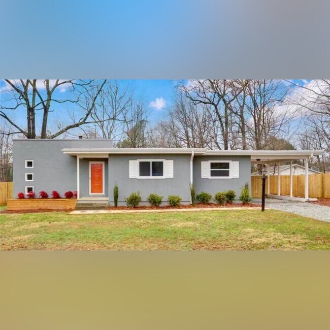 Building Photo - 703 Cannon Rd