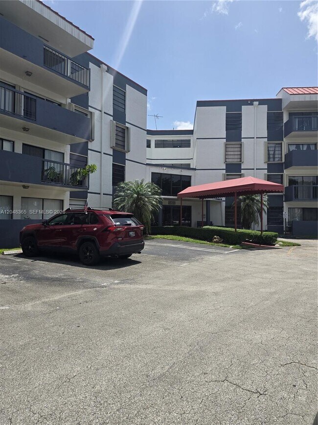 Building Photo - 5800 SW 127th Ave