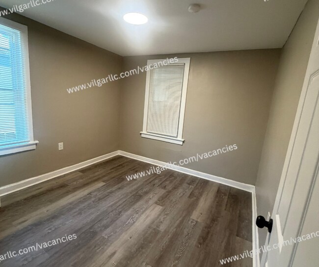 Building Photo - 1712 Carolina St