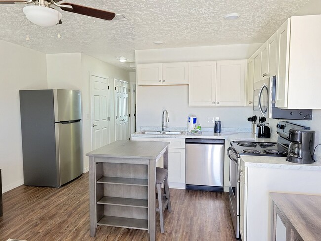 Building Photo - 2501 Martin Luther King Blvd. Apt A