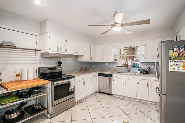 Building Photo - 2601 Riggs Dr