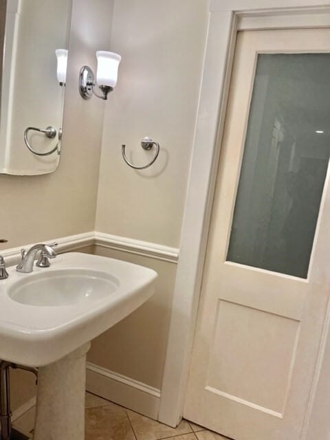 Building Photo - 162 East Side Pkwy