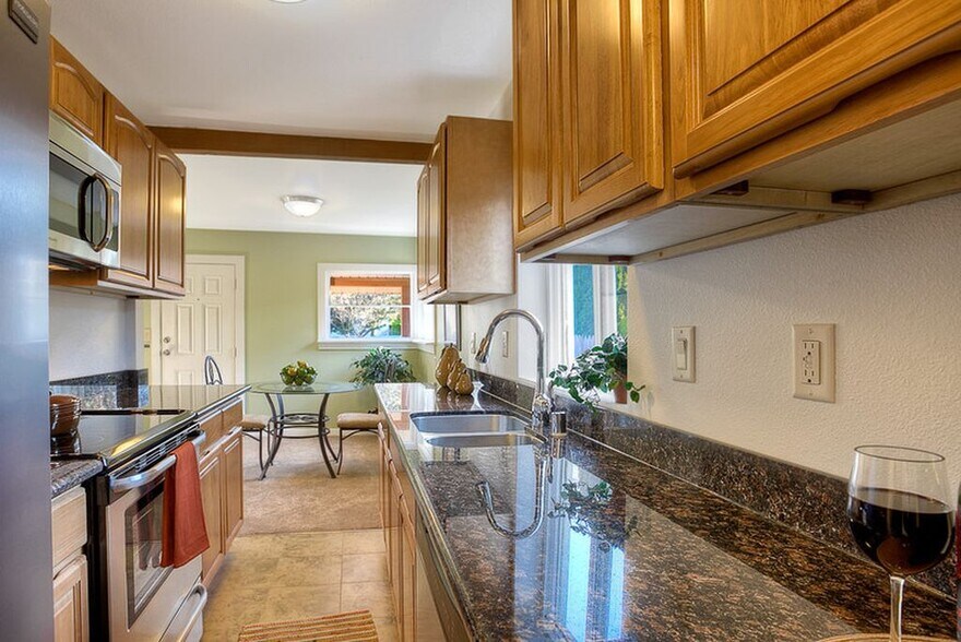 Kitchen - 7111 31st Ave SW