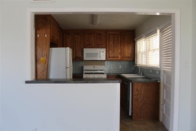 Building Photo - 1224 S Lamar St