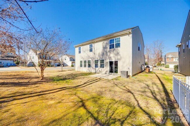 Building Photo - 3000 Sewee Ln