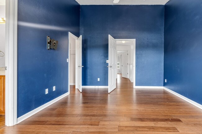 Building Photo - Townhome close to Brentwood and Antioch -A...