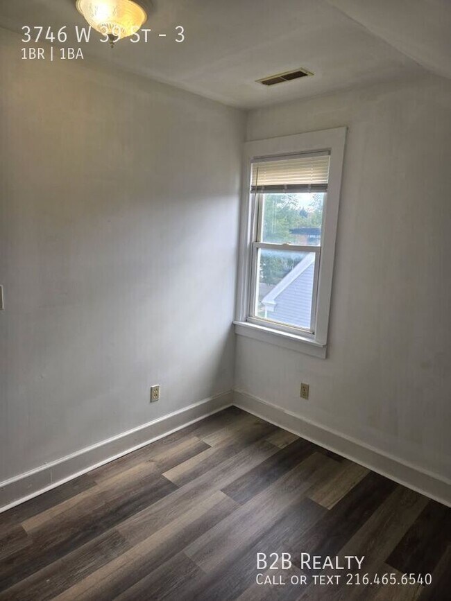 Building Photo - 3746 W 39th St