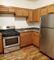 Building Photo - 5402 25th Ave