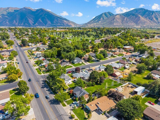 Building Photo - The One Spanish Fork Rental You Don't Want to Miss"