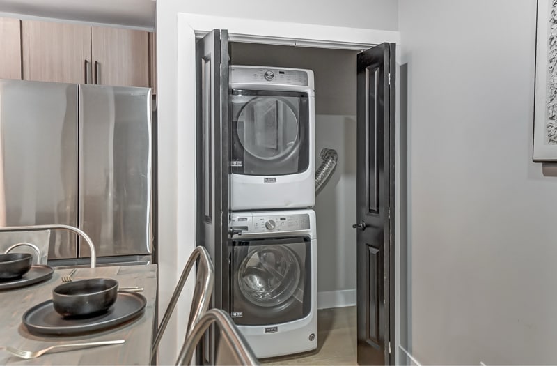 Building Photo - 2455 W McMicken Ave