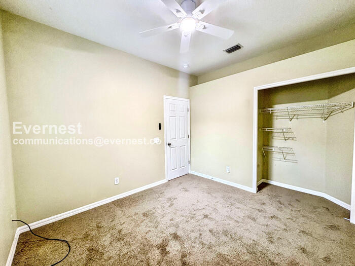 Building Photo - 7002 Potomac Cir