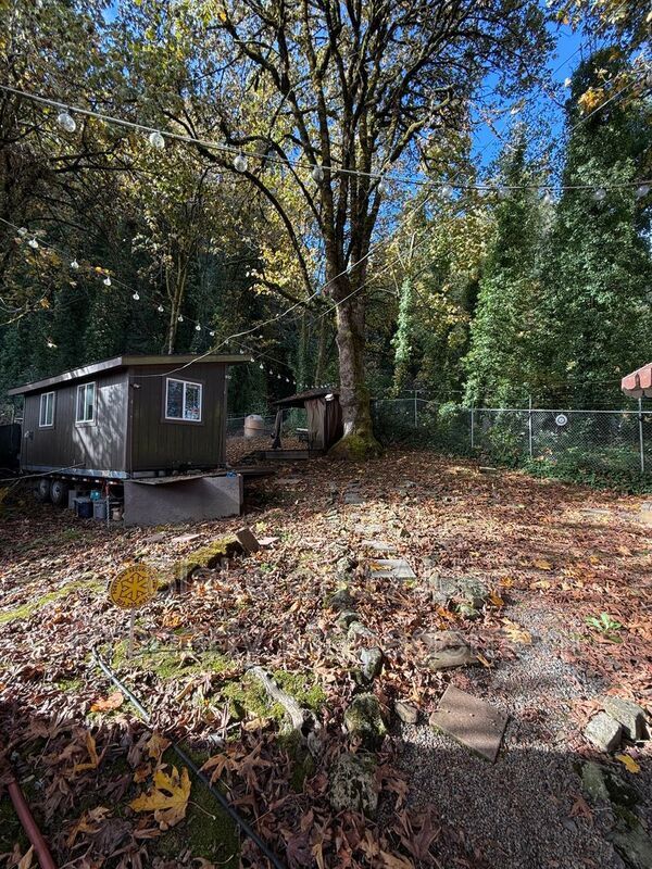 Building Photo - 6519 NW St Helens Rd