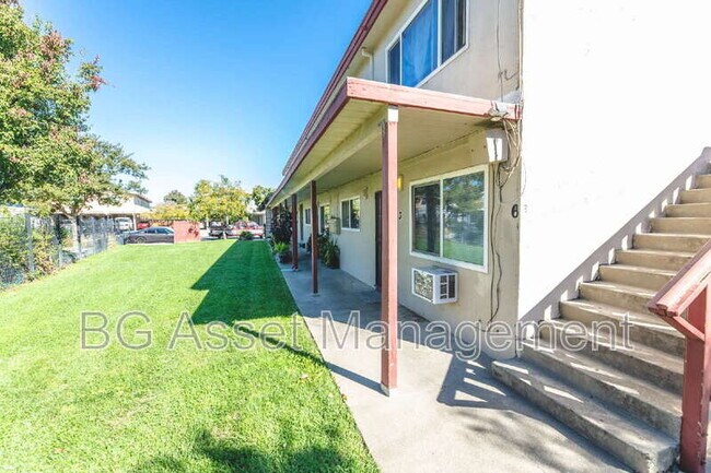 Building Photo - 433 San Marco St