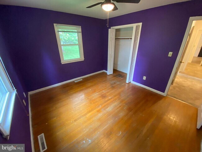 Building Photo - 802 Payton Dr