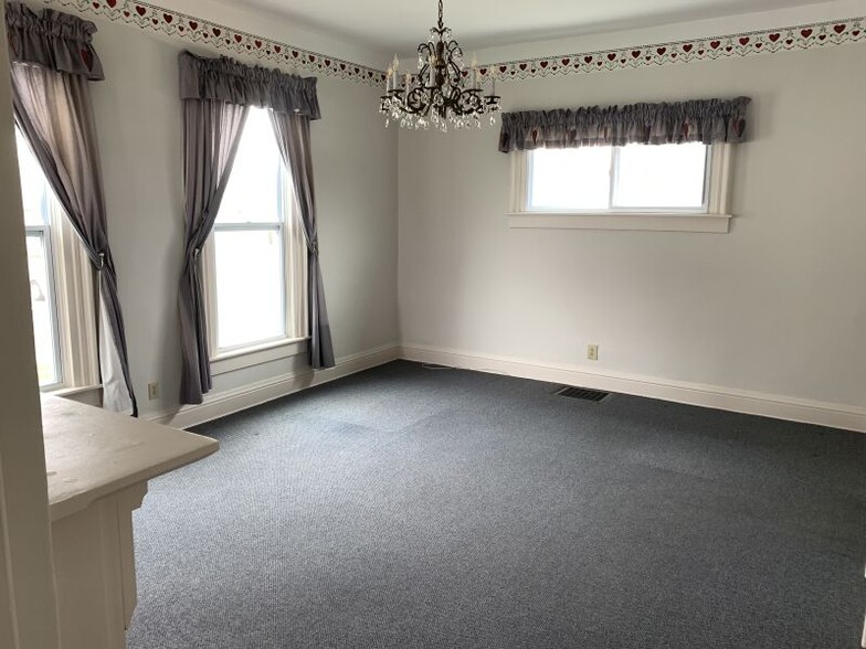 Dining Room - 229 Scioto St