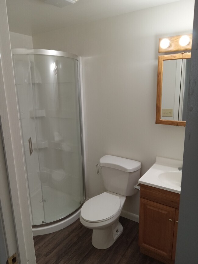 Building Photo - 929 3rd St