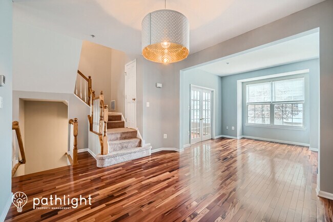 Building Photo - 8007 Apple Valley Drive