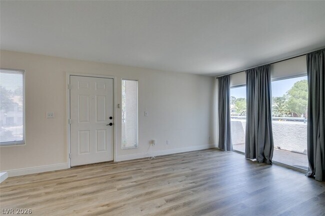Building Photo - 3065 Casey Dr