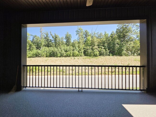 Building Photo - 2209 Cantina Ln