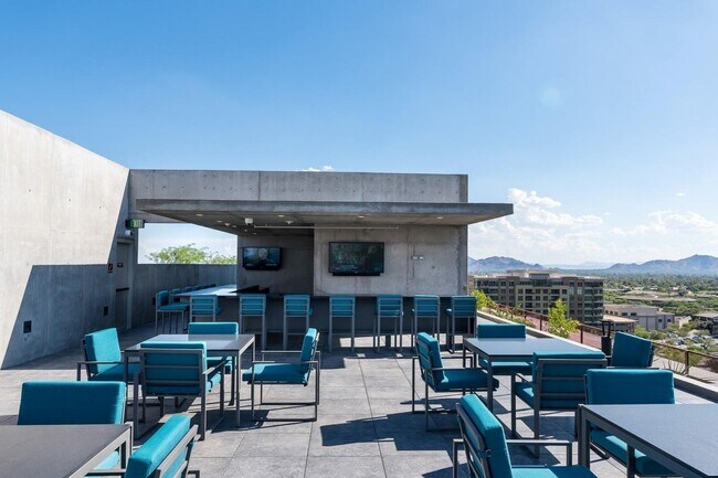 Building Photo - 7120 E Kierland Blvd