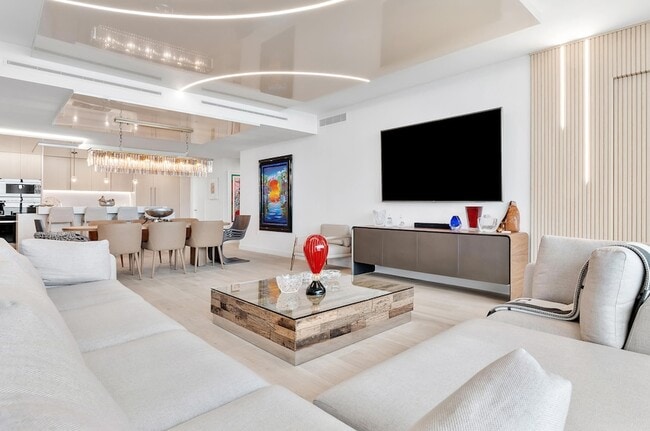 Building Photo - 900 N Ocean Blvd