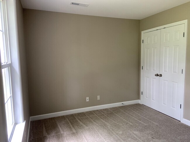 Building Photo - 209 Port Way
