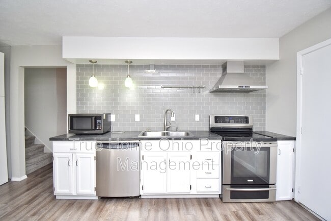 Building Photo - 2146 Rubicon Pl