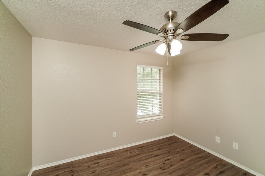 Building Photo - 357 Saddlehorn Way