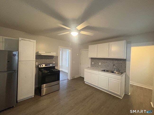 Building Photo - 56 Dorman St