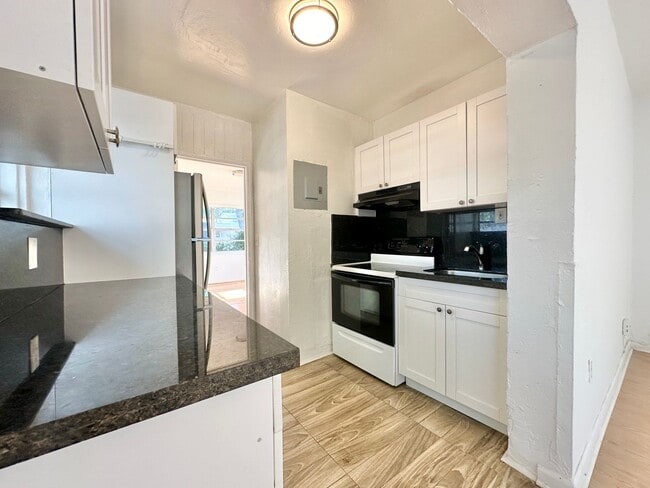 Building Photo - 7655 NW 3rd Ave