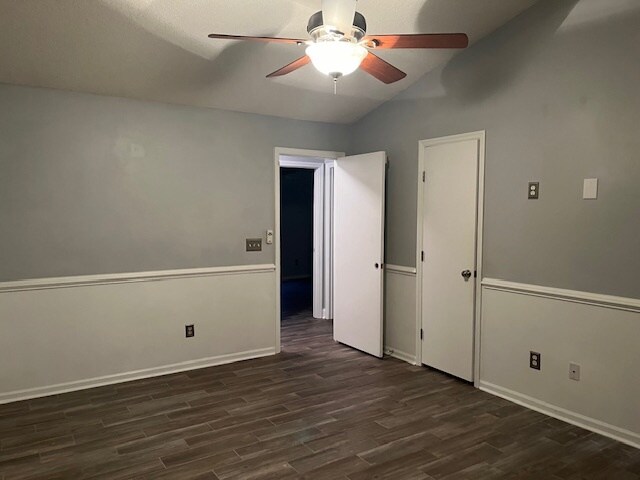 3 Bedroom 2 Bath House for Rent in Quail Hollow in Mt Pleasant. Lots of Upgrades. 3 Miles to IOP - 2084 Presidio Dr