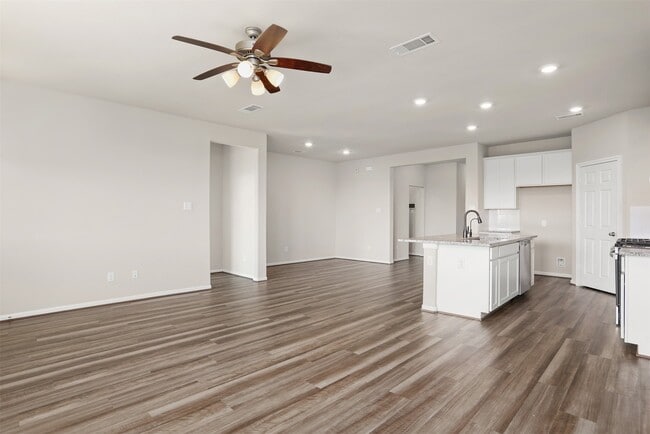 Building Photo - 13401 Emerald Mallard Dr